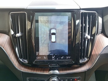 Used Volvo XC60 2018 for sale - 78748981: Photo