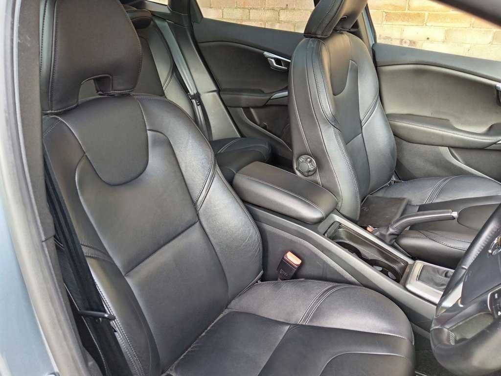 Used Volvo V40 2019 for sale - 77593951: Photo 10