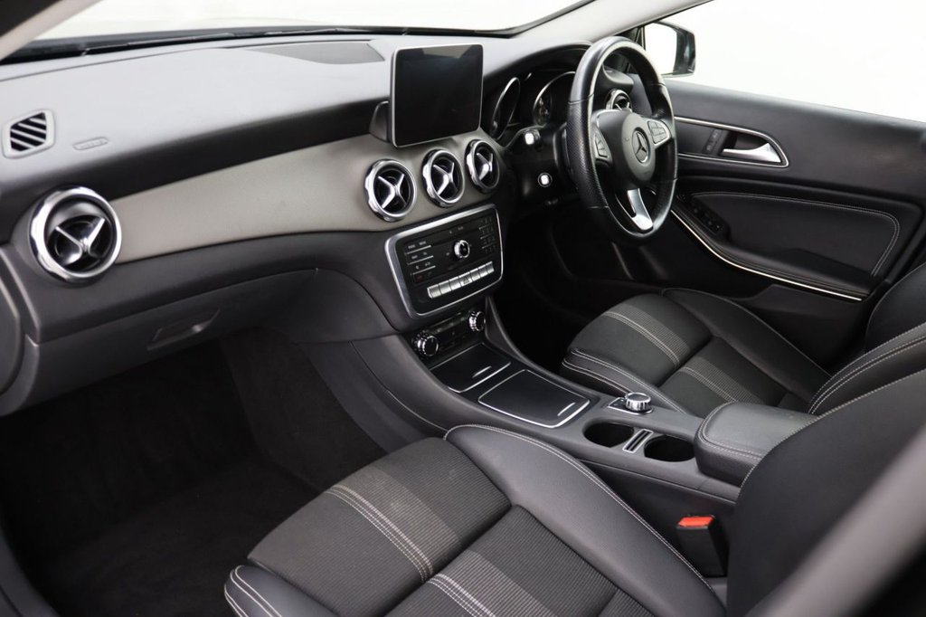 Used Mercedes-Benz GLA 2018 for sale - 77188112: Photo 24