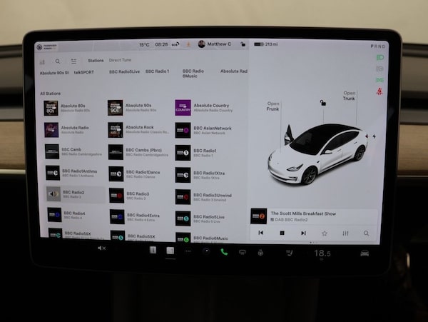 Used Tesla Model 3 2021 for sale - 76300927: Photo 14