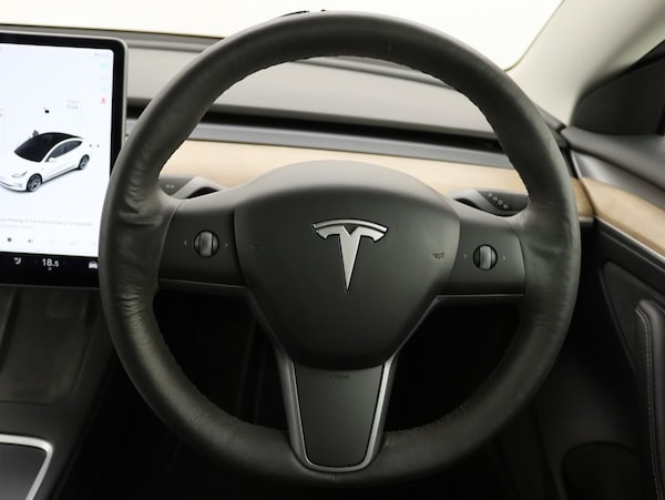 Used Tesla Model 3 2021 for sale - 76300927: Photo 18
