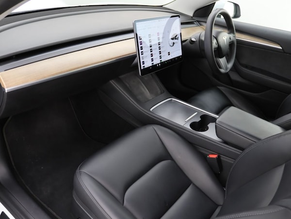 Used Tesla Model 3 2021 for sale - 76300927: Photo 22