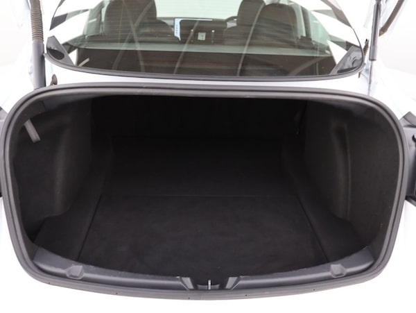 Used Tesla Model 3 2021 for sale - 76300927: Photo 24