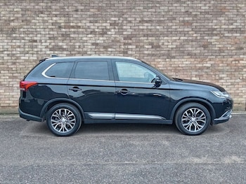 Used Mitsubishi Outlander 2018 for sale - 76941636: Photo