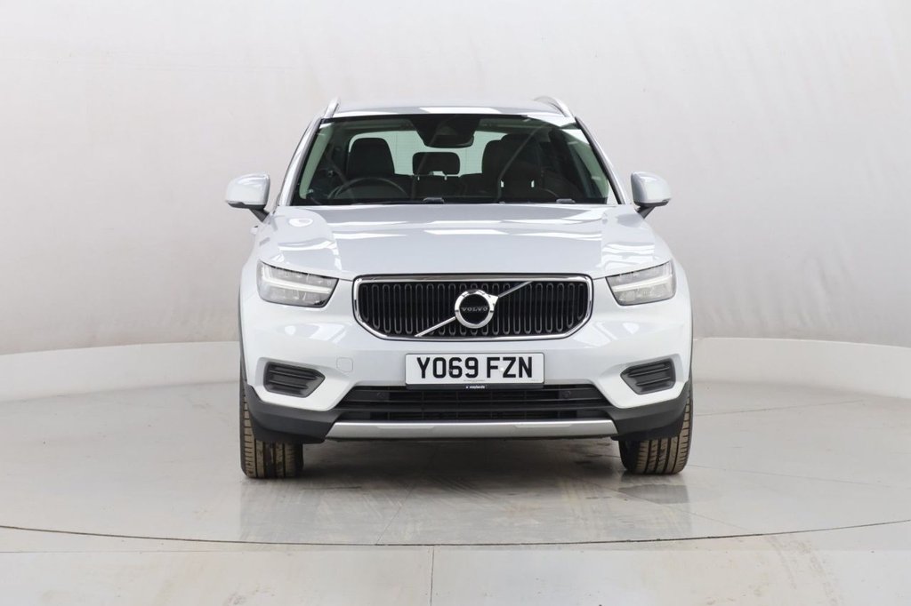 Used Volvo XC40 2020 for sale - 77631638: Photo 3