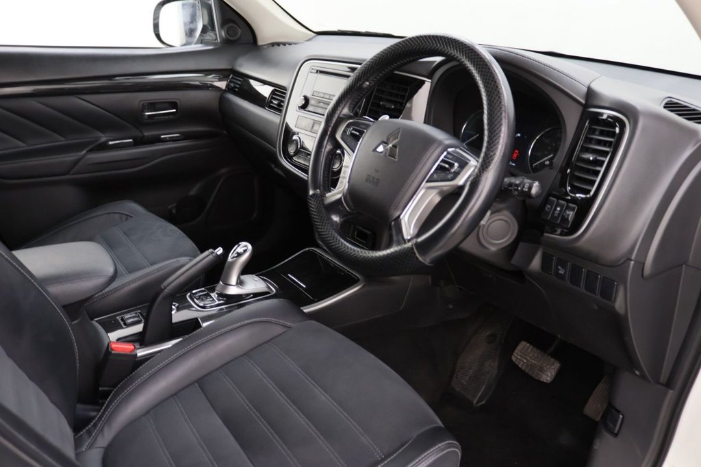 Used Mitsubishi Outlander 2015 for sale - 76973402: Photo 10