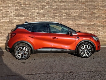 Used Renault Captur 2021 for sale - 76923447: Photo