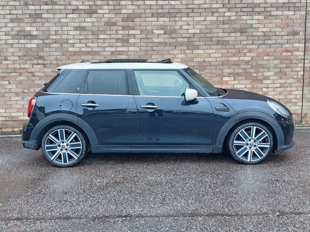 Used MINI Hatch 2022 for sale - 77703572: Photo 8