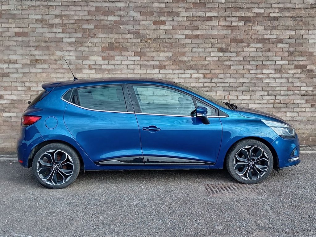 Used Renault Clio 2018 for sale - 75960993: Photo 2