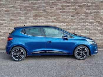 Used Renault Clio 2018 for sale - 75960993: Photo 2