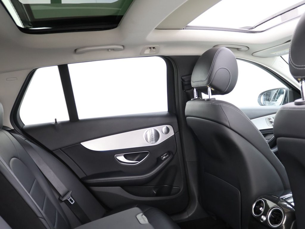 Used Mercedes-Benz C Class 2018 for sale - 76506036: Photo 2