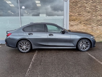 Used BMW 3 Series 2020 for sale - 75875871: Photo
