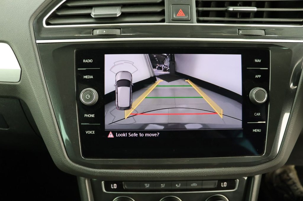 Used Volkswagen Tiguan 2019 for sale - 76300904: Photo 16