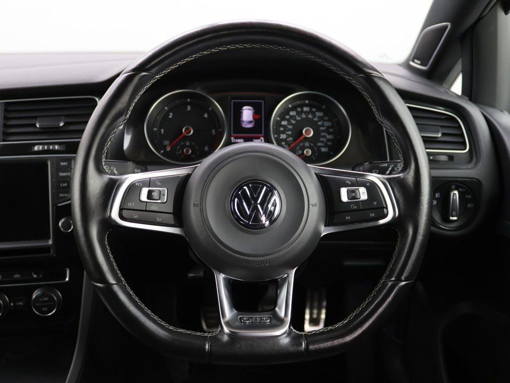 Used Volkswagen Golf 2017 for sale - 76300932: Photo 19