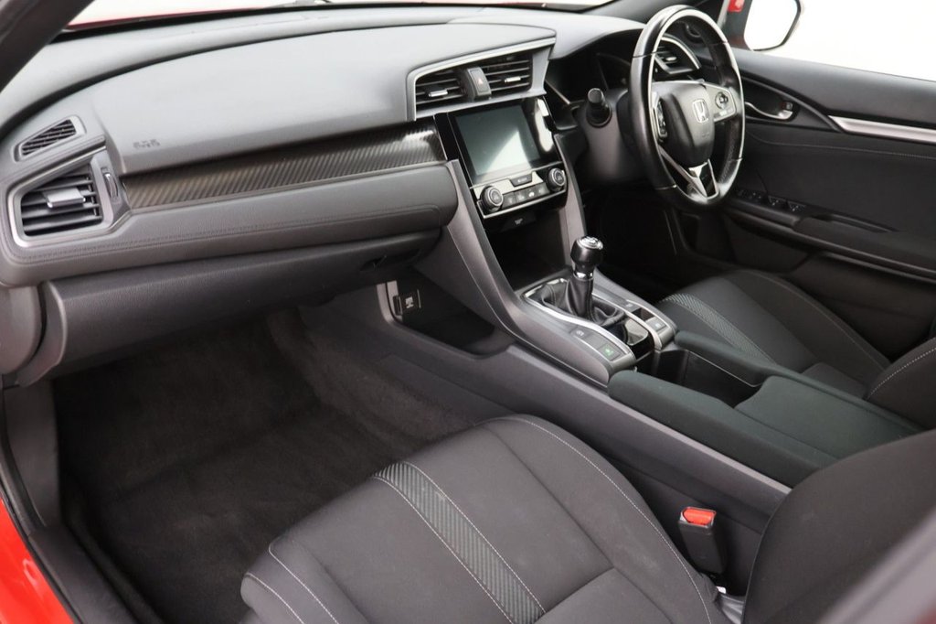 Used Honda Civic 2019 for sale - 76934766: Photo 24