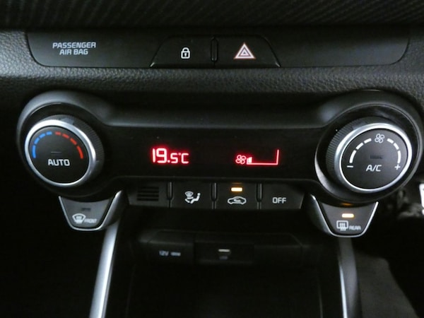 Used Kia Stonic 2023 for sale - 76301004: Photo 18