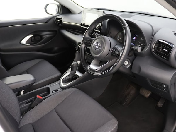 Used Toyota Yaris 2021 for sale - 76301112: Photo 10