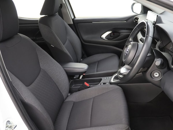 Used Toyota Yaris 2021 for sale - 76301112: Photo 12
