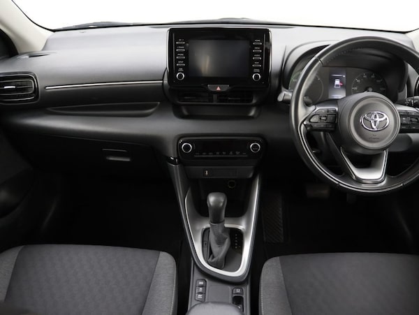 Used Toyota Yaris 2021 for sale - 76301112: Photo 17