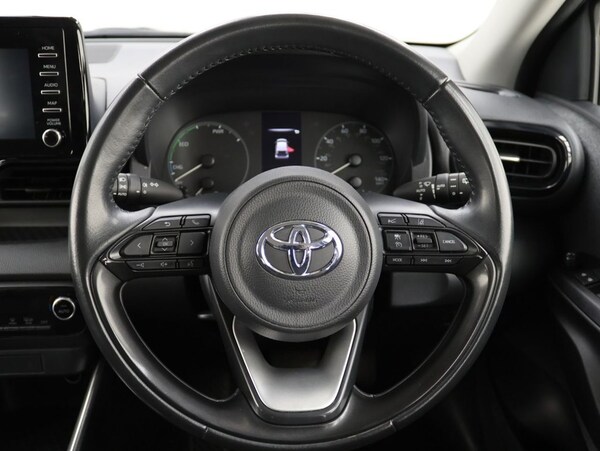 Used Toyota Yaris 2021 for sale - 76301112: Photo 19