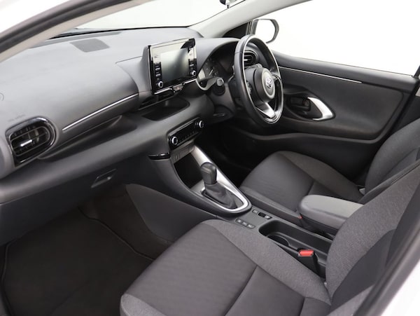 Used Toyota Yaris 2021 for sale - 76301112: Photo 23