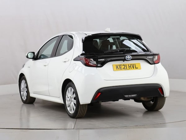 Used Toyota Yaris 2021 for sale - 76301112: Photo 7
