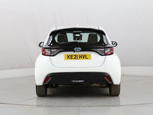 Used Toyota Yaris 2021 for sale - 76301112: Photo 9