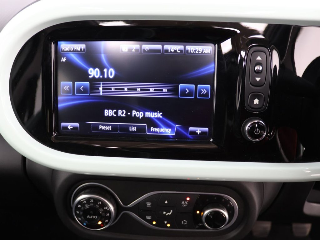 Used Renault Twingo 2018 for sale - 76313232: Photo 13