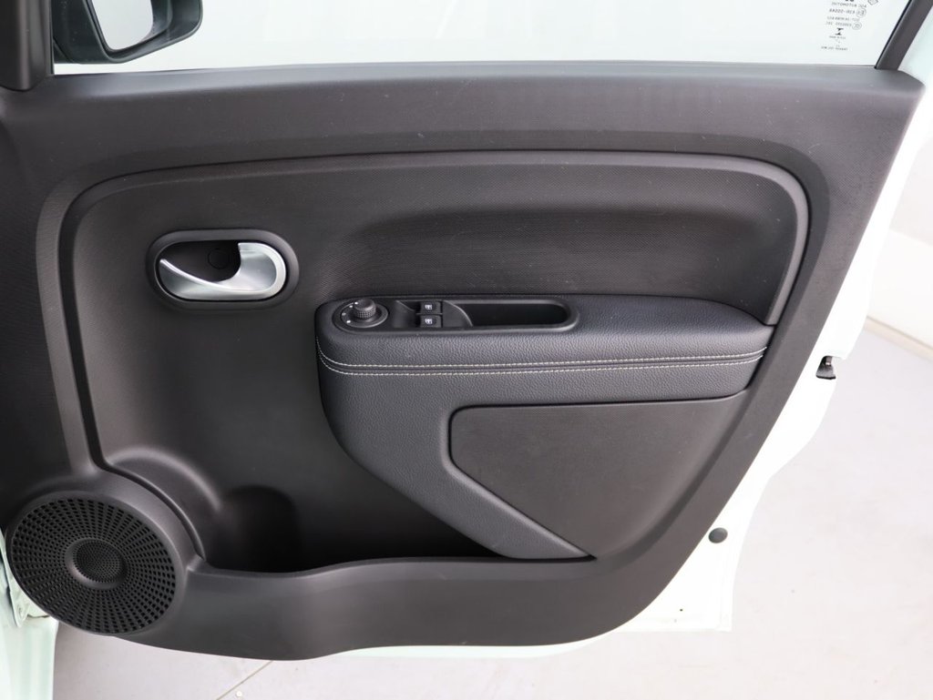 Used Renault Twingo 2018 for sale - 76313232: Photo 26