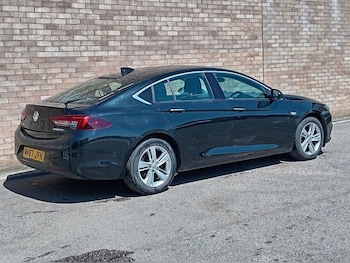 Used Vauxhall Insignia 2017 for sale - 79254320: Photo