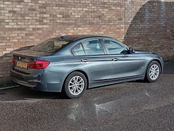 Used BMW 3 Series 2017 for sale - 77666769: Photo