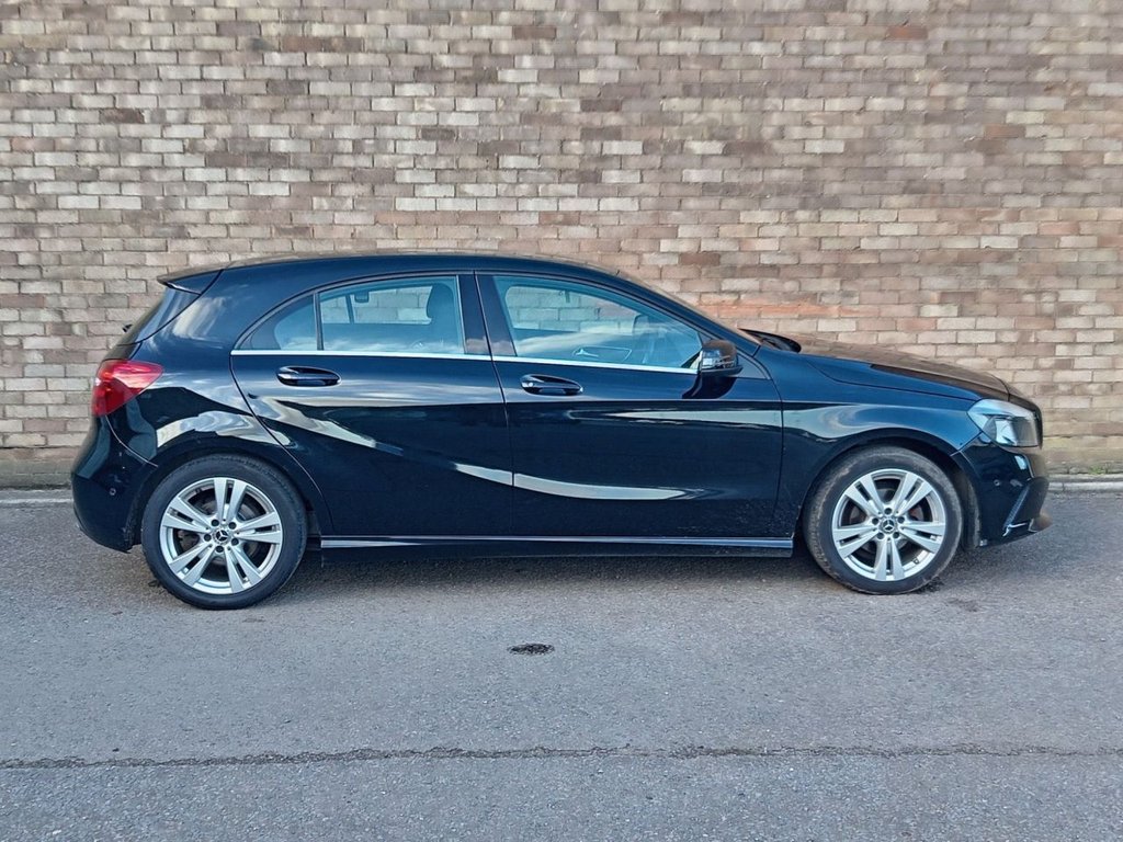 Used Mercedes-Benz A-Class 2018 for sale - 76923417: Photo 3