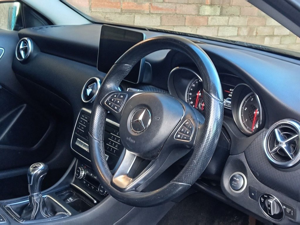 Used Mercedes-Benz A-Class 2018 for sale - 76923417: Photo 8