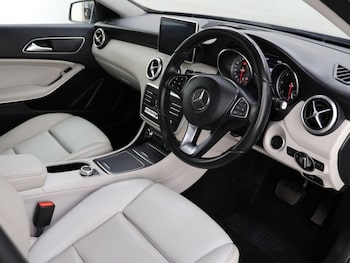 Used Mercedes-Benz A-Class 2016 for sale - 75704000: Photo