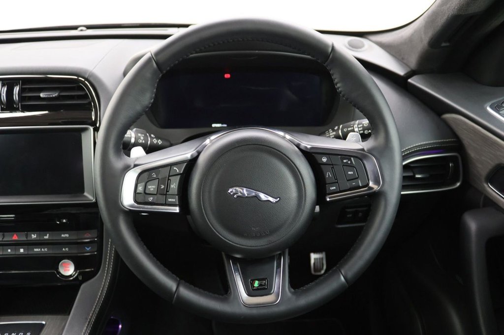 Used Jaguar F-Pace 2019 for sale - 77360248: Photo 22