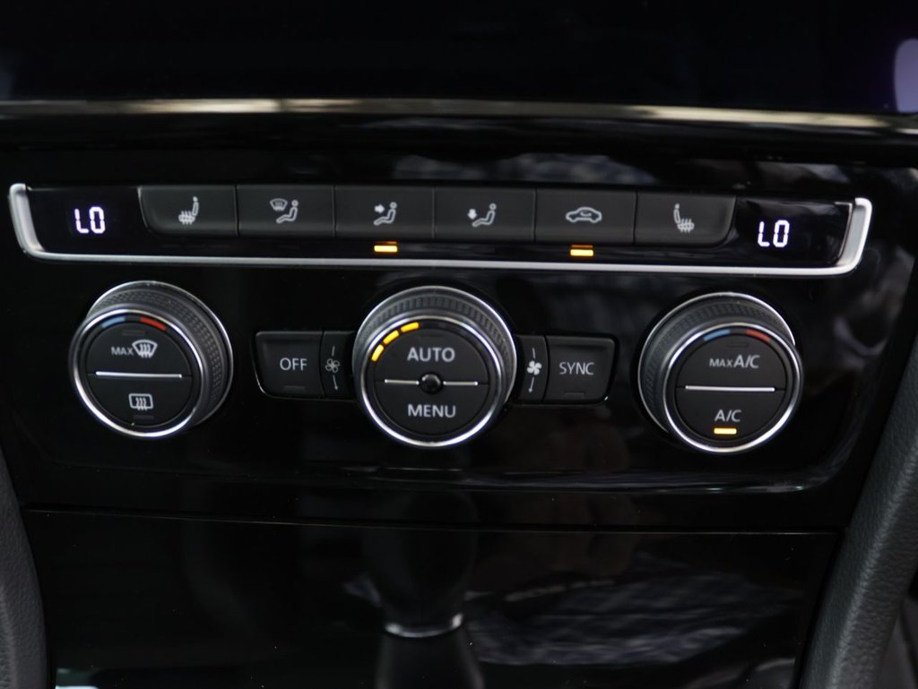 Used Volkswagen Golf 2020 for sale - 76300997: Photo 18