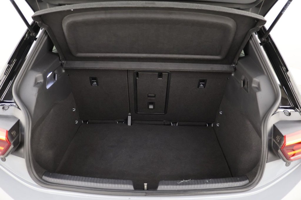 Used Volkswagen ID.3 2023 for sale - 76542087: Photo 26