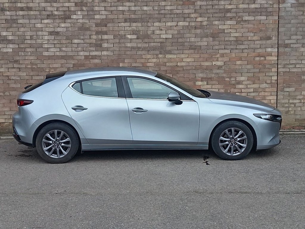 Used Mazda Mazda3 2021 for sale - 77820946: Photo 3