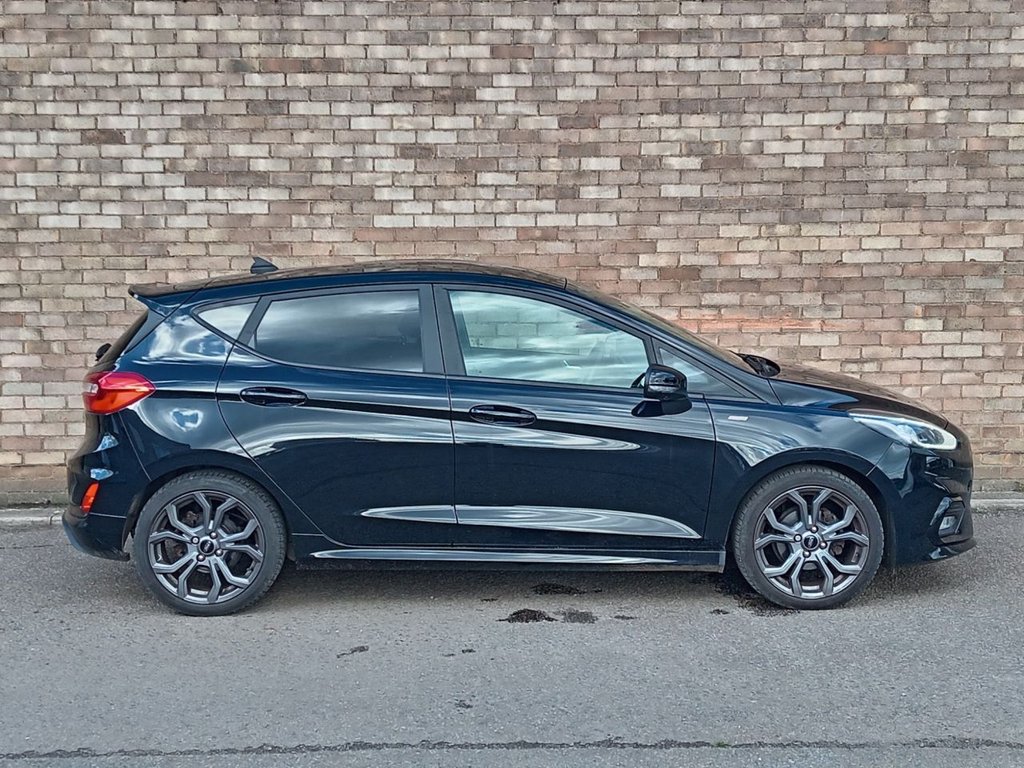 Used Ford Fiesta 2019 for sale - 76541959: Photo 2