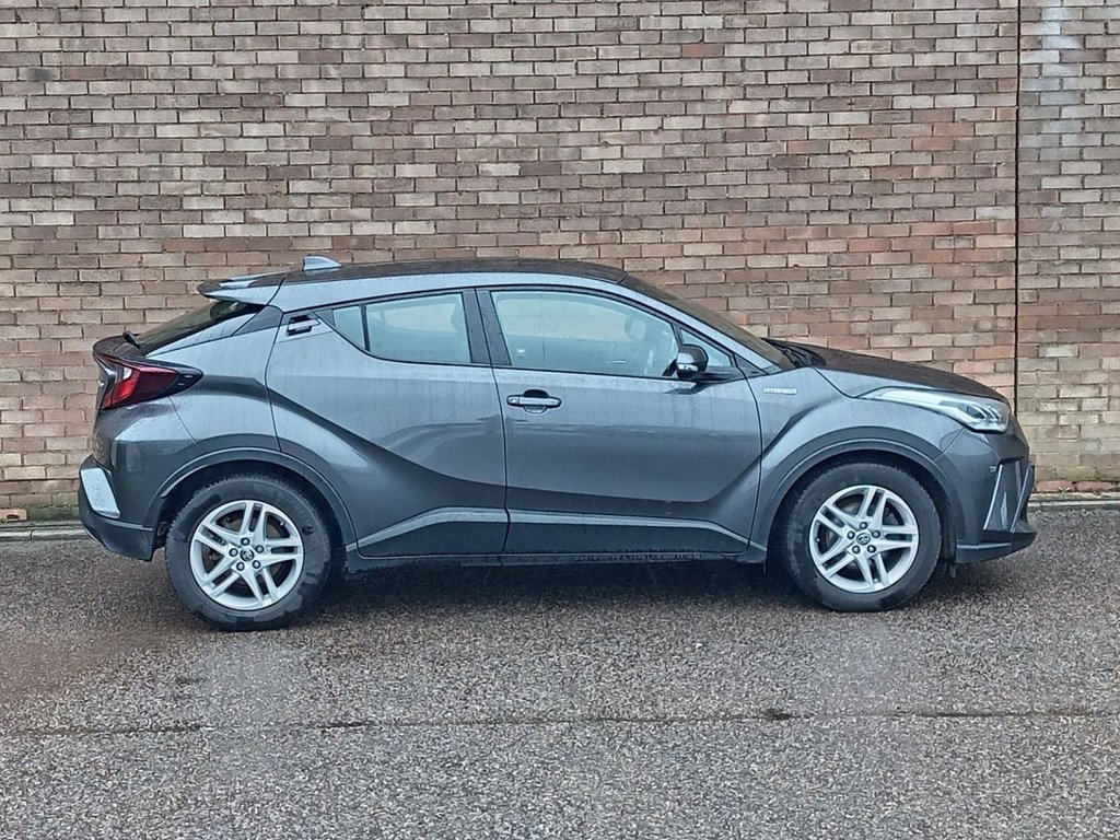 Used Toyota C-HR 2022 for sale - 77632114: Photo 3