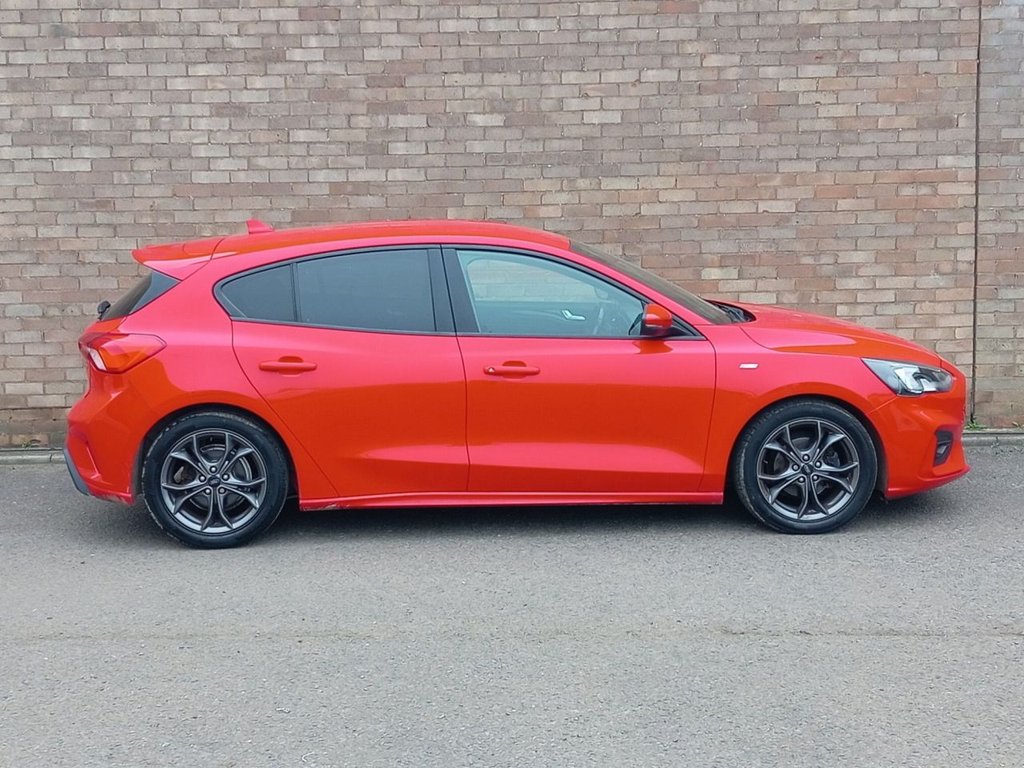 Used Ford Focus 2019 for sale - 77765016: Photo 2