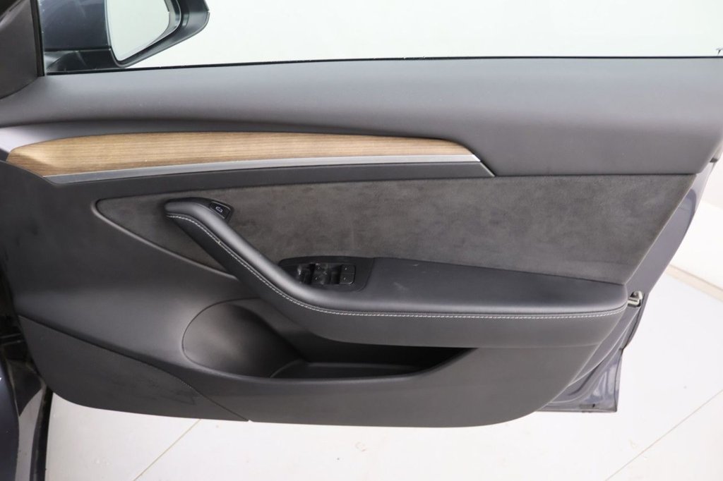 Used Tesla Model 3 2021 for sale - 76973338: Photo 26