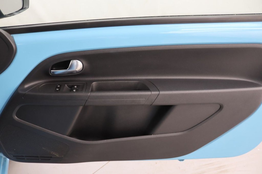 Used Volkswagen up! 2017 for sale - 77212234: Photo 23