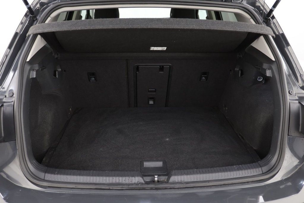 Used Volkswagen Golf 2022 for sale - 76797640: Photo 25