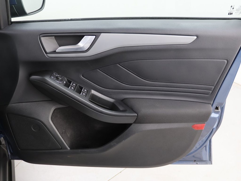 Used Ford Focus 2023 for sale - 76163371: Photo 26