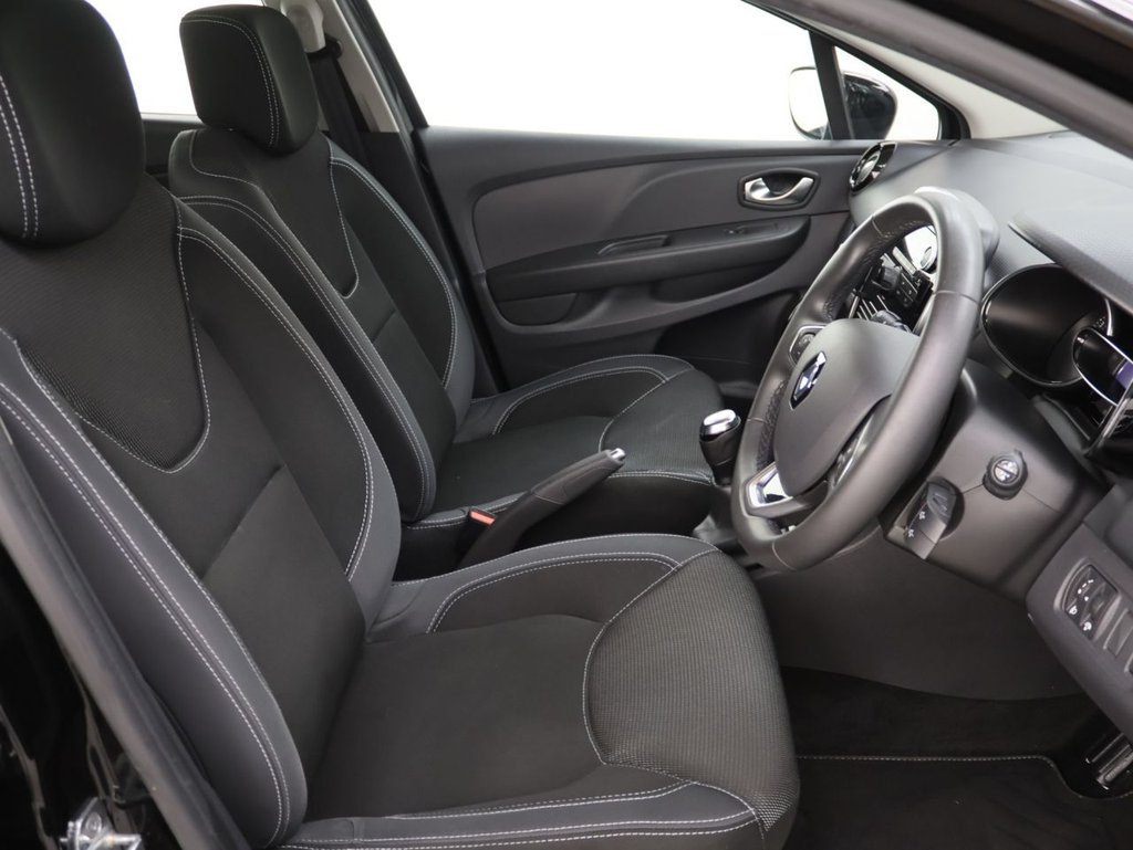 Used Renault Clio 2019 for sale - 76542155: Photo 13