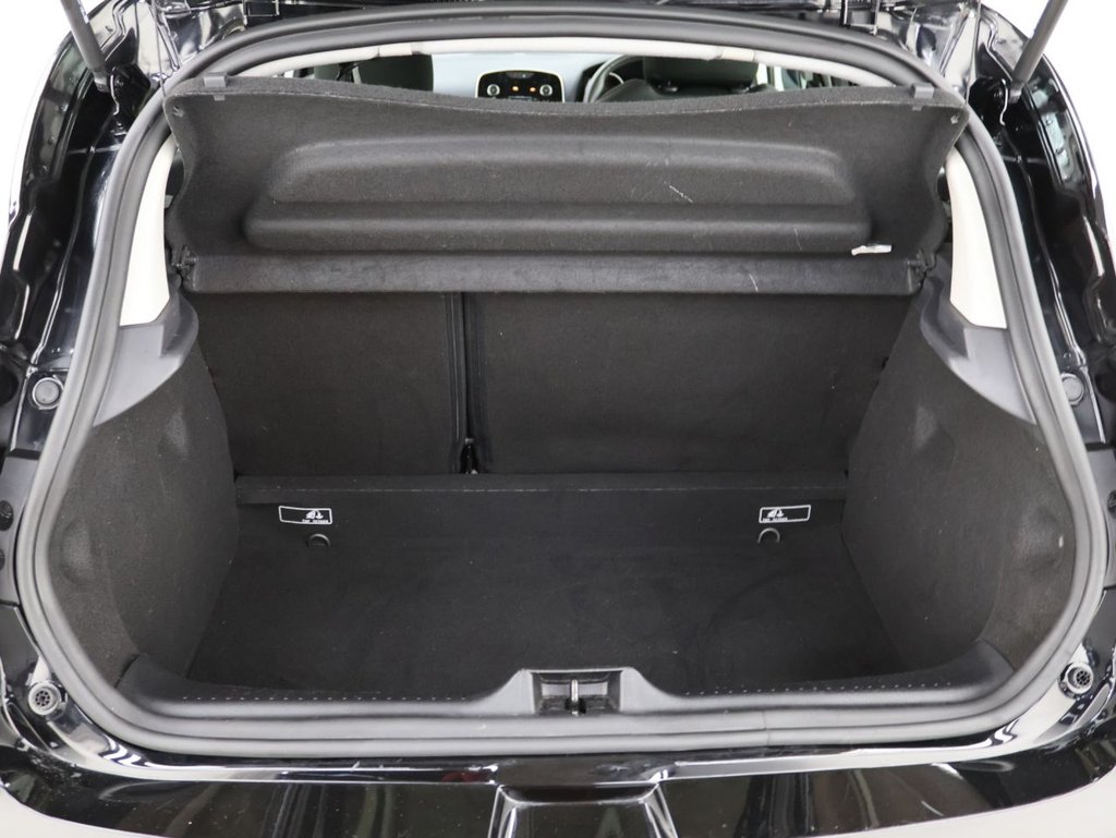 Used Renault Clio 2019 for sale - 76542155: Photo 24