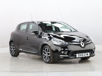 Used Renault Clio 2019 for sale - 76542155: Photo