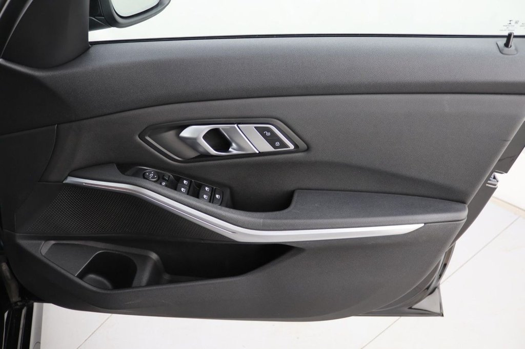 Used BMW 3 Series 2020 for sale - 77133060: Photo 26