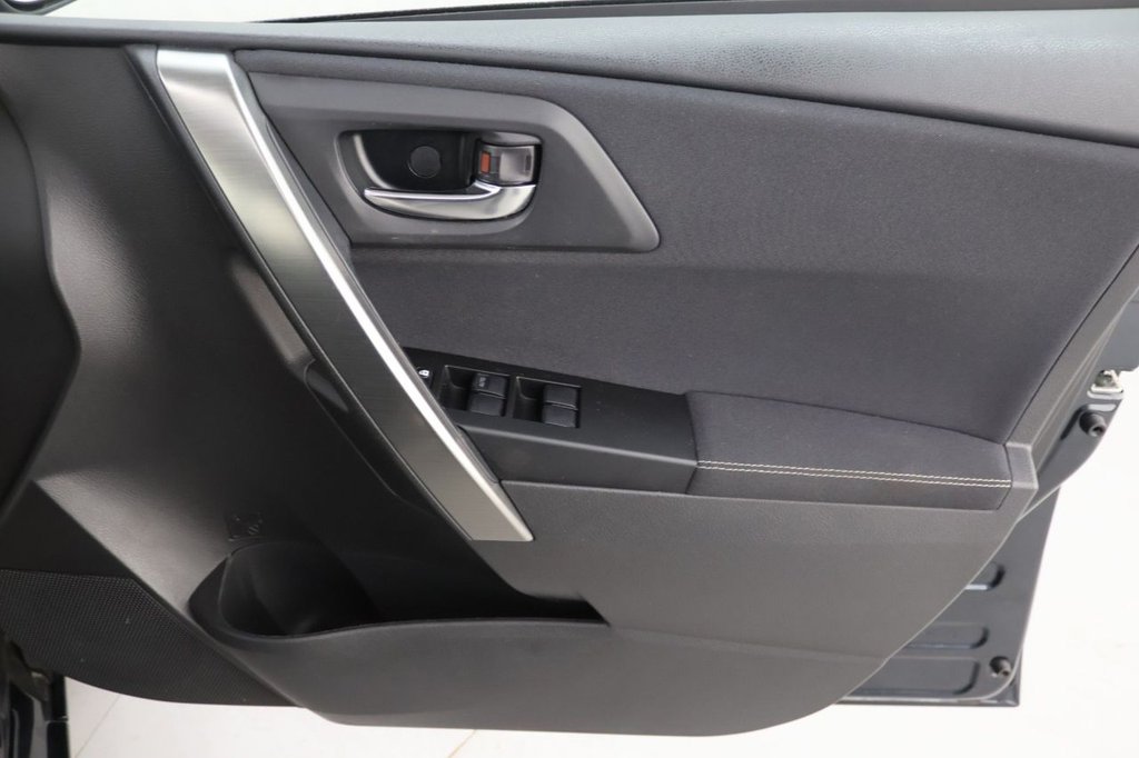 Used Toyota Auris 2014 for sale - 77576041: Photo 24